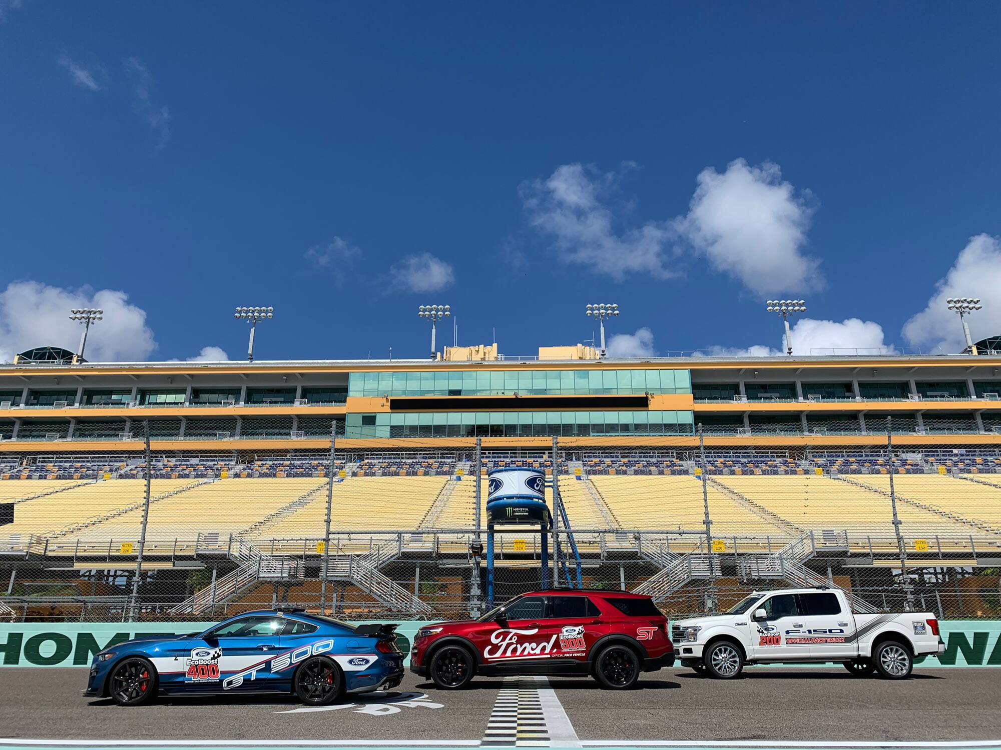All three major series will crown a champion. All three major series will crown a champion.